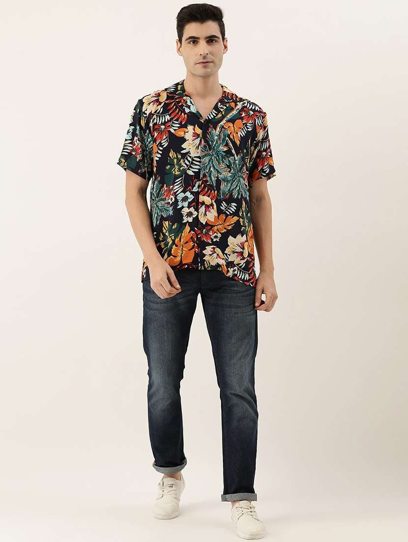 men printed cuban collared short sleeve shirt - 22038908 - Standard Image - 2