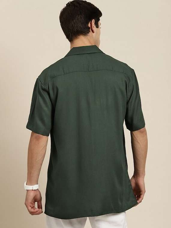 men solid cuban collared short sleeve loose fit shirt - 22038910 -  Standard Image - 2