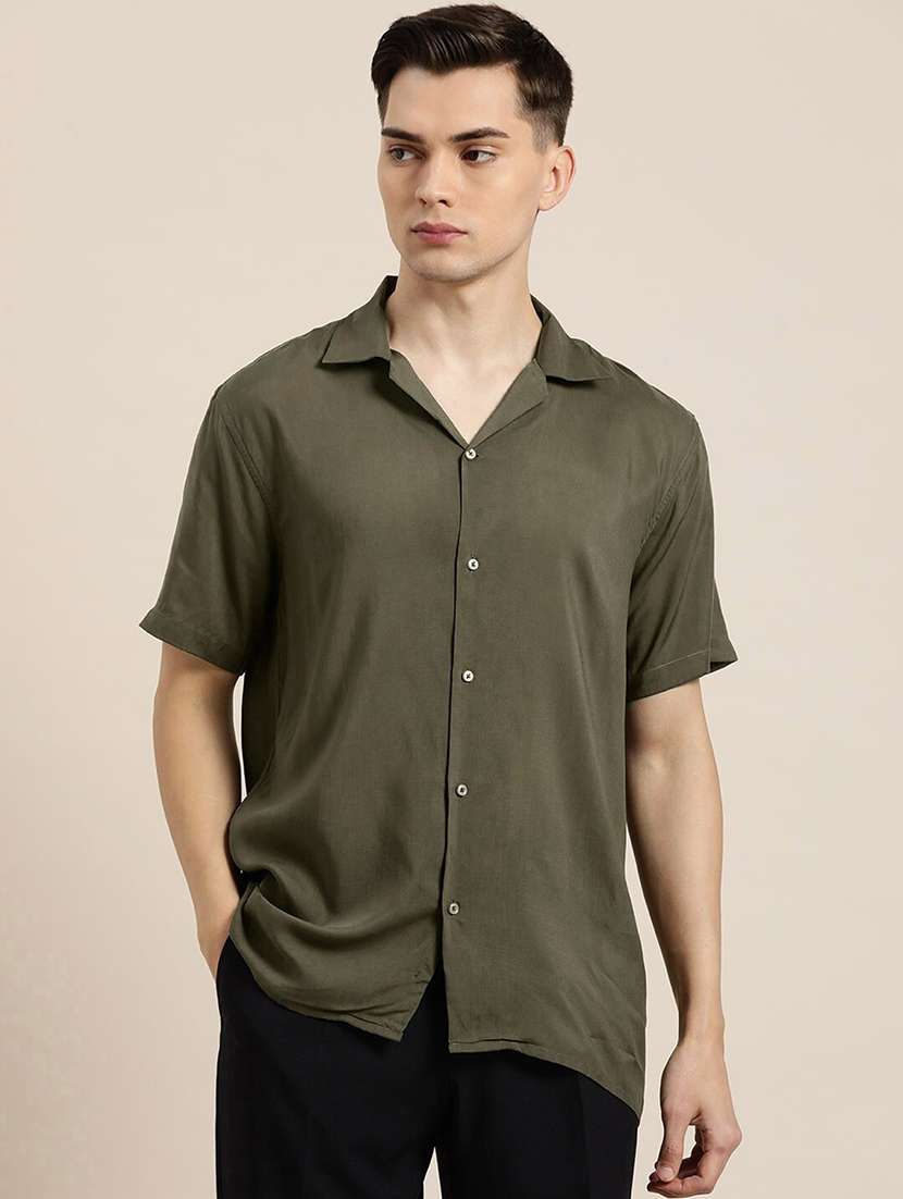 men solid cuban collared short sleeve loose fit shirt
