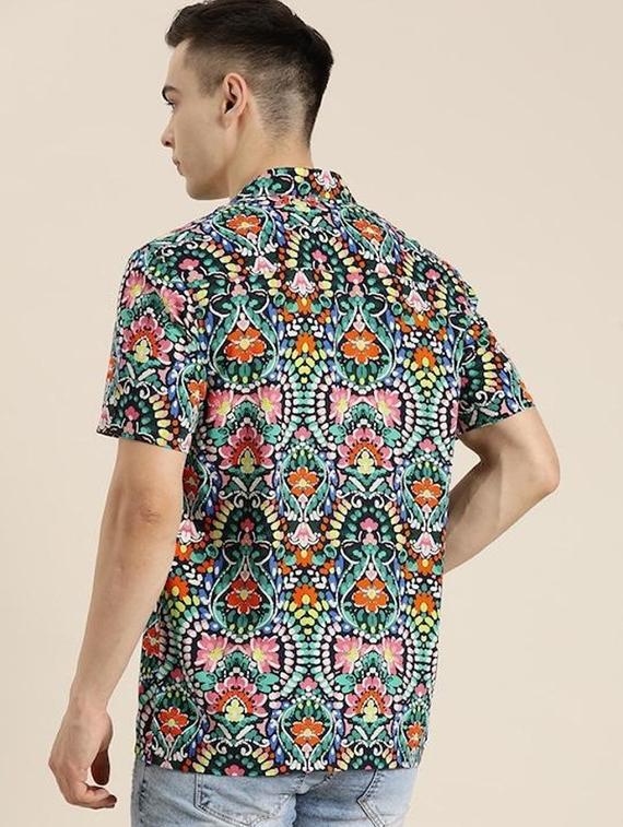 men printed cuban collared short sleeve shirt - 22038975 - Standard Image - 2