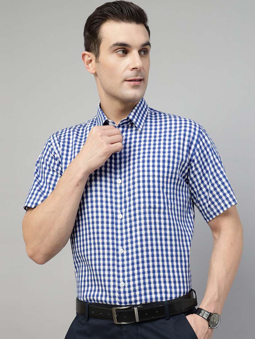 men checkered collared short sleeve shirt