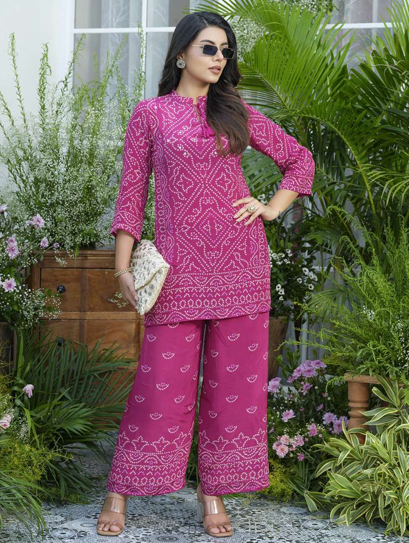women bandhani print three quarter sleeve ethnic co-ord set - 22039730 -  Standard Image - 2
