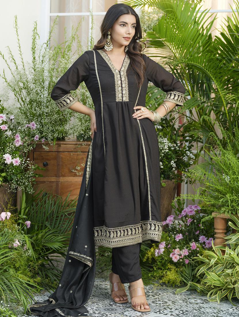 women embroidered kurta and pant with dupatta set - 22039772 - Zoom Image - 0