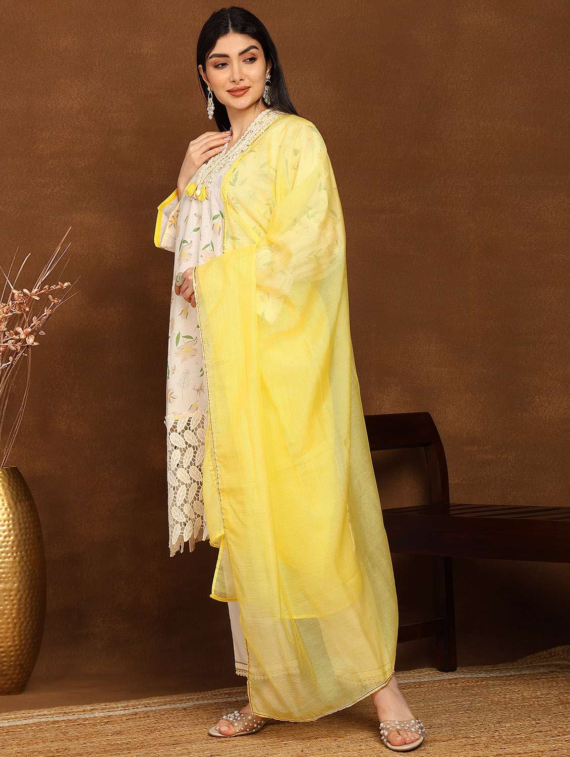 women printed kurta and pant with dupatta set - 22039778 - Standard Image - 2