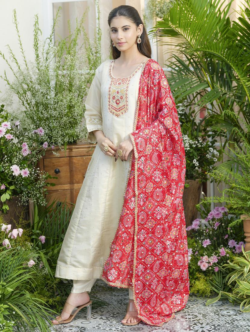 women embroidered kurta and pant with dupatta set - 22039793 - Standard Image - 2