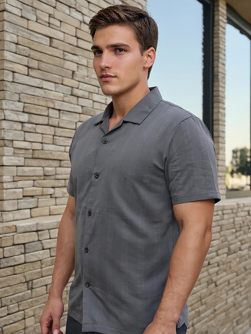 men solid cuban collar loose fit shirt - 22039804 - Standard Image - 2