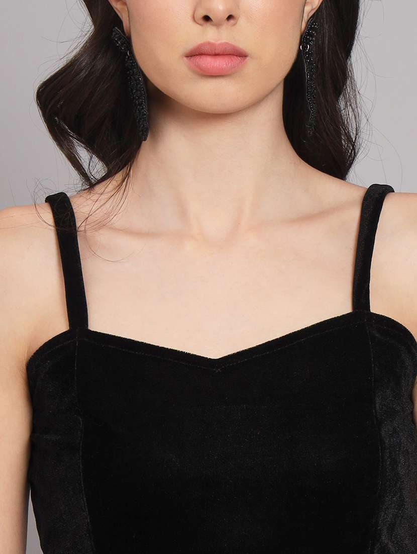 women solid shoulder strap velvet jumpsuit - 22040463 - Standard Image - 2