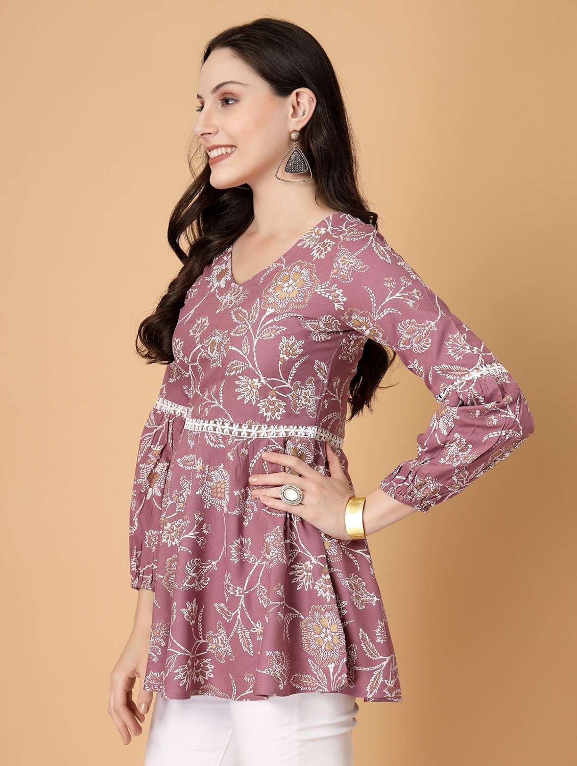 women printed three quarter sleeve flared kurti - 22040473 - Standard Image - 2