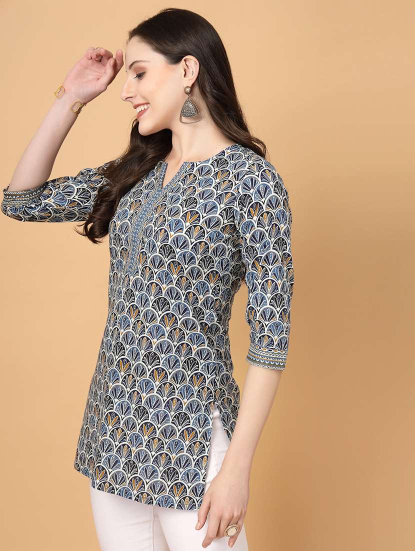 women printed three quarter sleeve straight kurti - 22040847 - Standard Image - 2