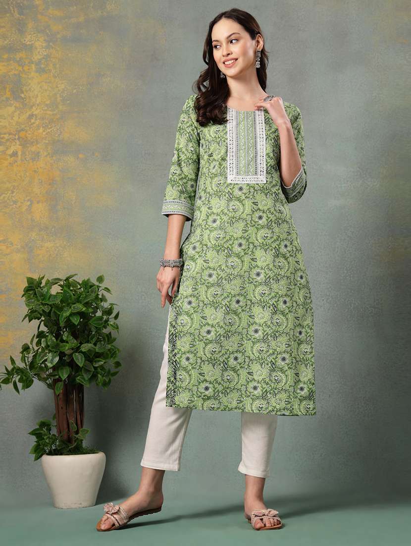 women printed three quarter sleeve straight kurta