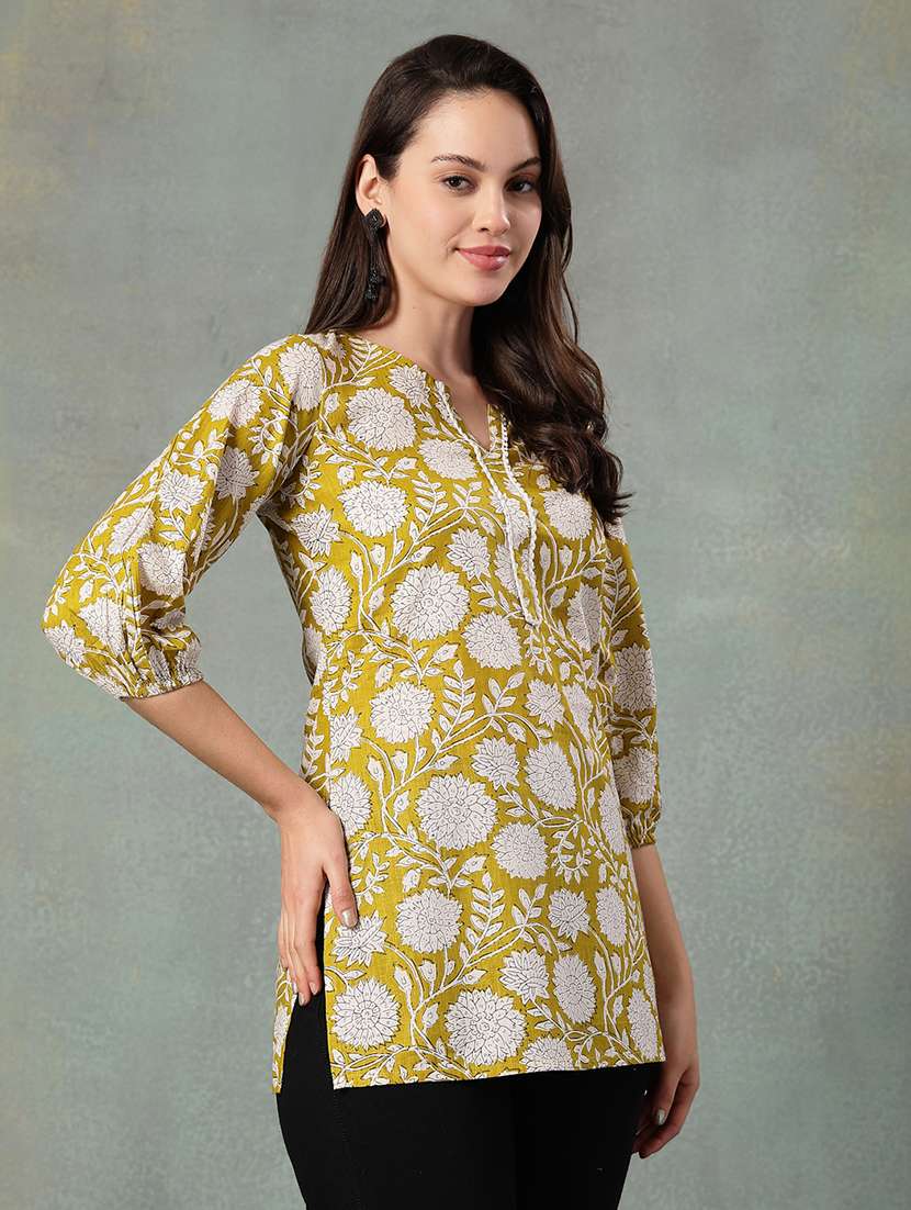 women printed three quarter sleeve straight kurti - 22041026 - Standard Image - 2