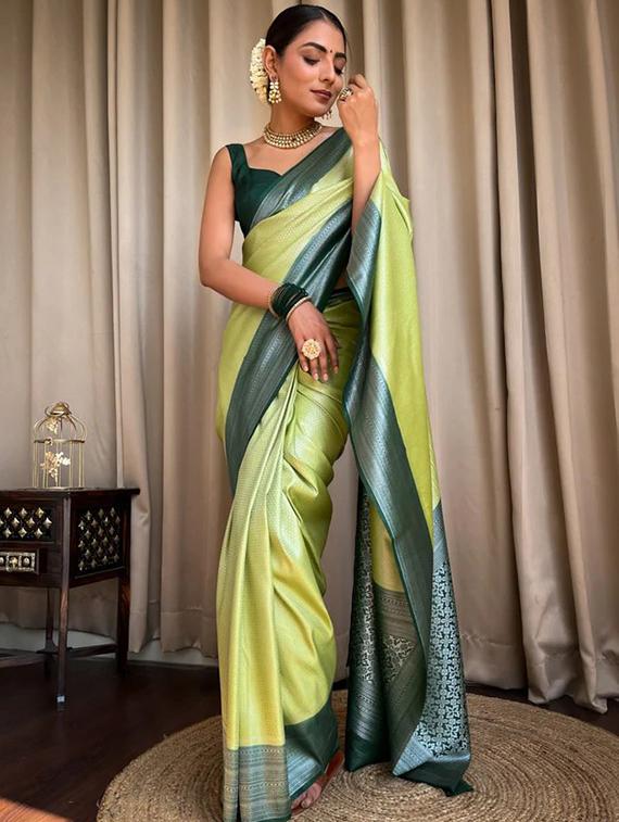 women self design banarasi saree with blouse - 22041100 - Standard Image - 2