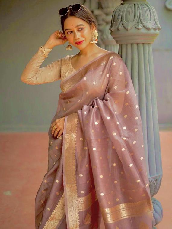 women self design banarasi saree with blouse - 22041103 - Standard Image - 2