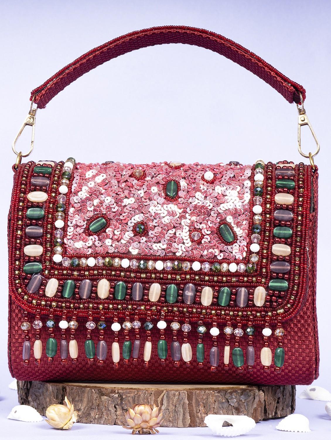 women embellished clutche - 22041194 - Zoom Image - 0