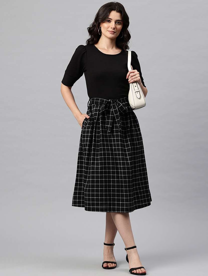 women checkered puff sleeve fit & flare dress