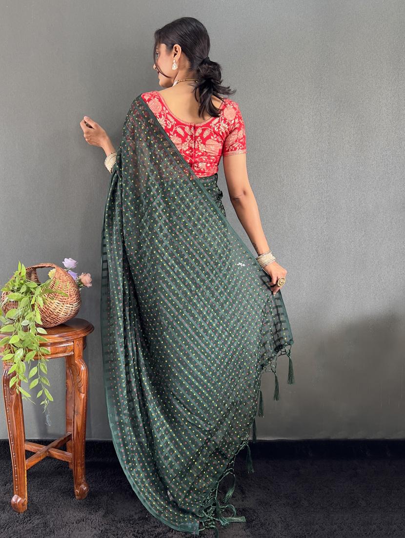 women bandhani printed saree with blouse - 22041433 - Standard Image - 2