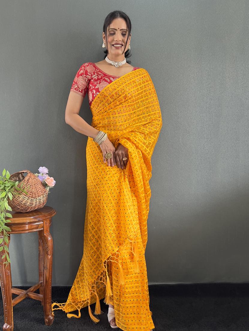 women bandhani printed saree with blouse - 22041436 - Zoom Image - 0