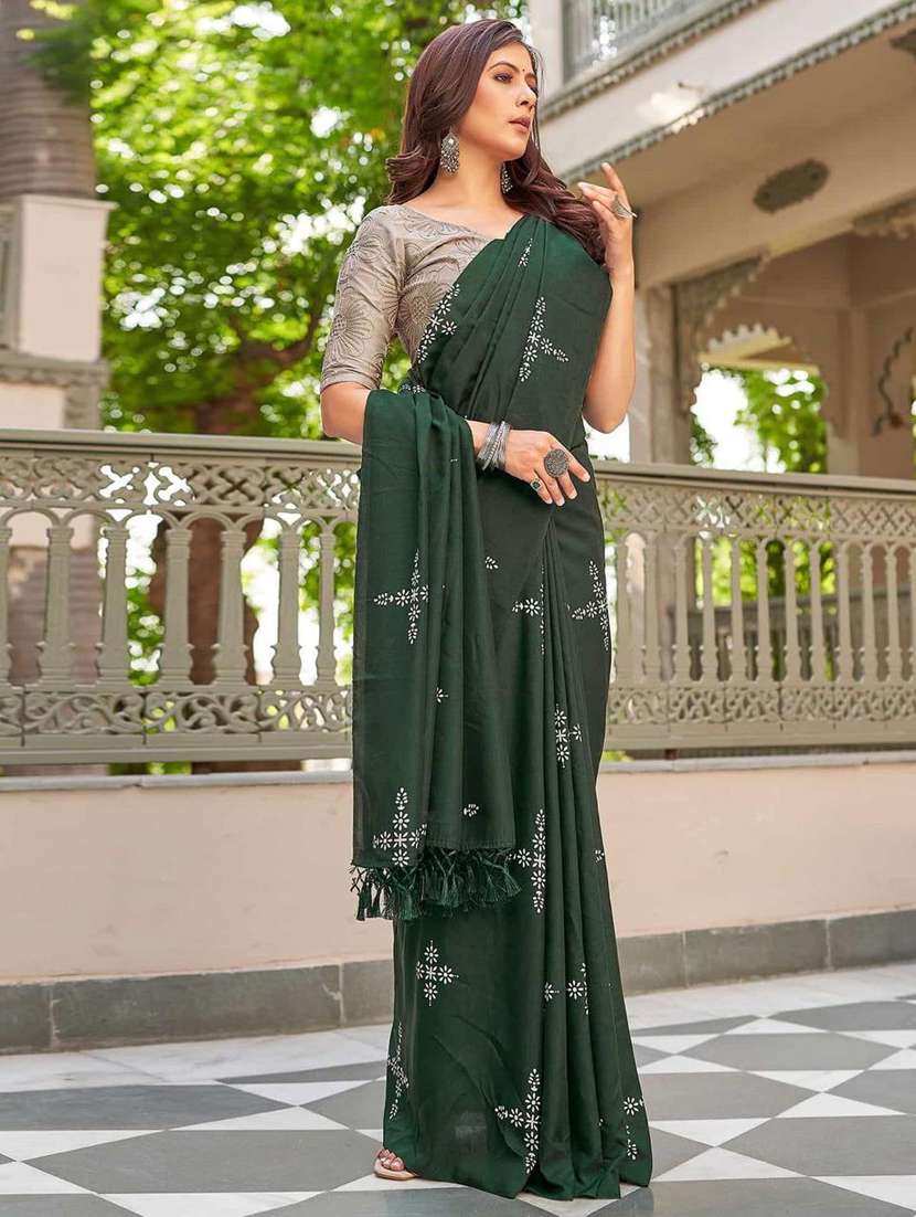 women printed casual wear saree with blouse - 22041488 - Standard Image - 2