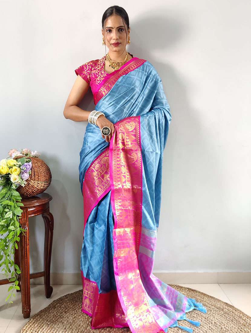 women self design bordered saree with blouse - 22041500 - Standard Image - 2