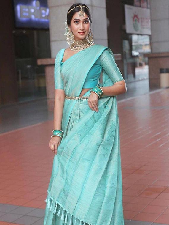 women self design kanjivaram saree with blouse - 22041502 - Standard Image - 2
