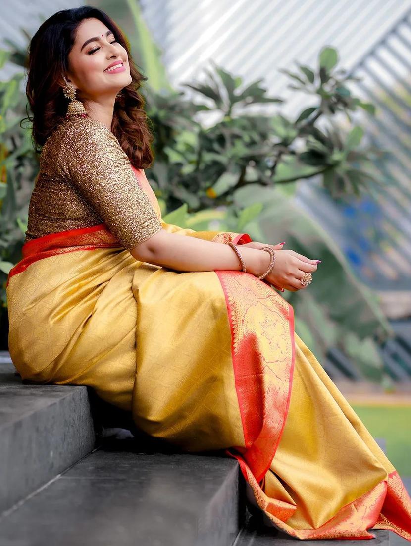 women self design kanjivaram saree with blouse - 22041595 - Standard Image - 2