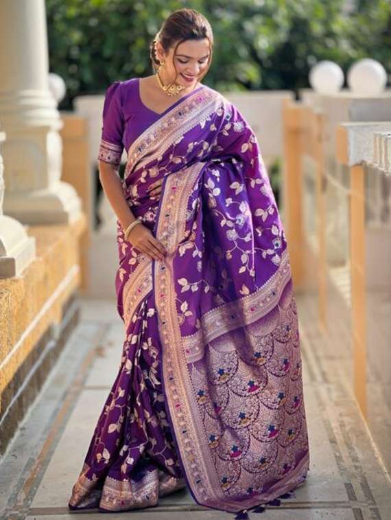 women self design banarasi saree with blouse - 22041607 - Standard Image - 2