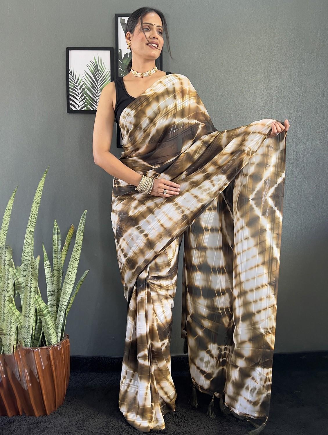 women tie & dye printed saree with blouse - 22041632 - Standard Image - 2