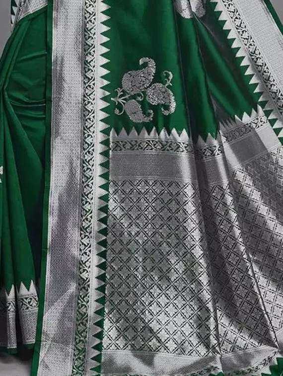 women self design banarasi saree with blouse - 22041667 - Standard Image - 2