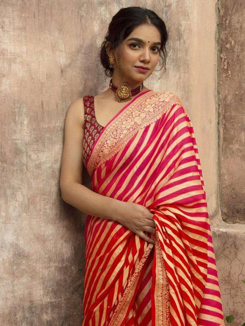 women self design banarasi saree with blouse - 22041698 - Standard Image - 2