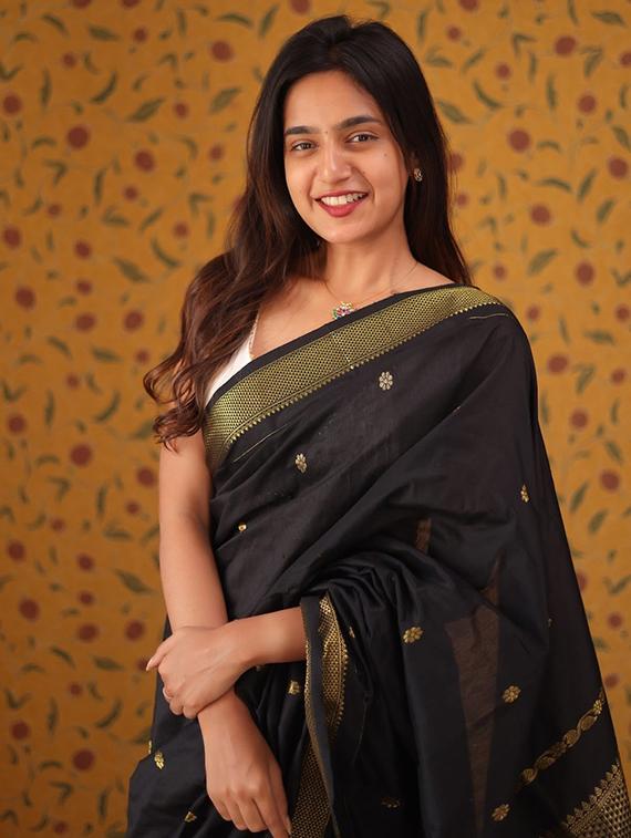 women self design bordered saree with blouse - 22041773 - Standard Image - 2