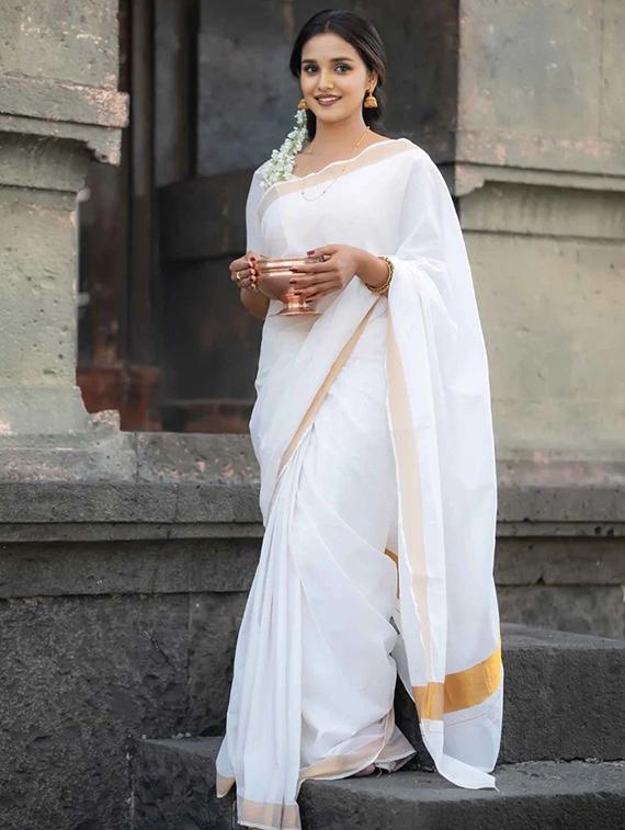 women solid with bordered saree with blouse - 22041777 - Zoom Image - 0
