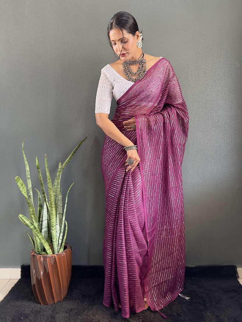 women striped printed saree with blouse - 22041800 - Standard Image - 2