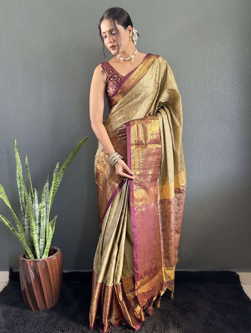 women self design bordered saree with blouse - 22041808 -  Standard Image - 2