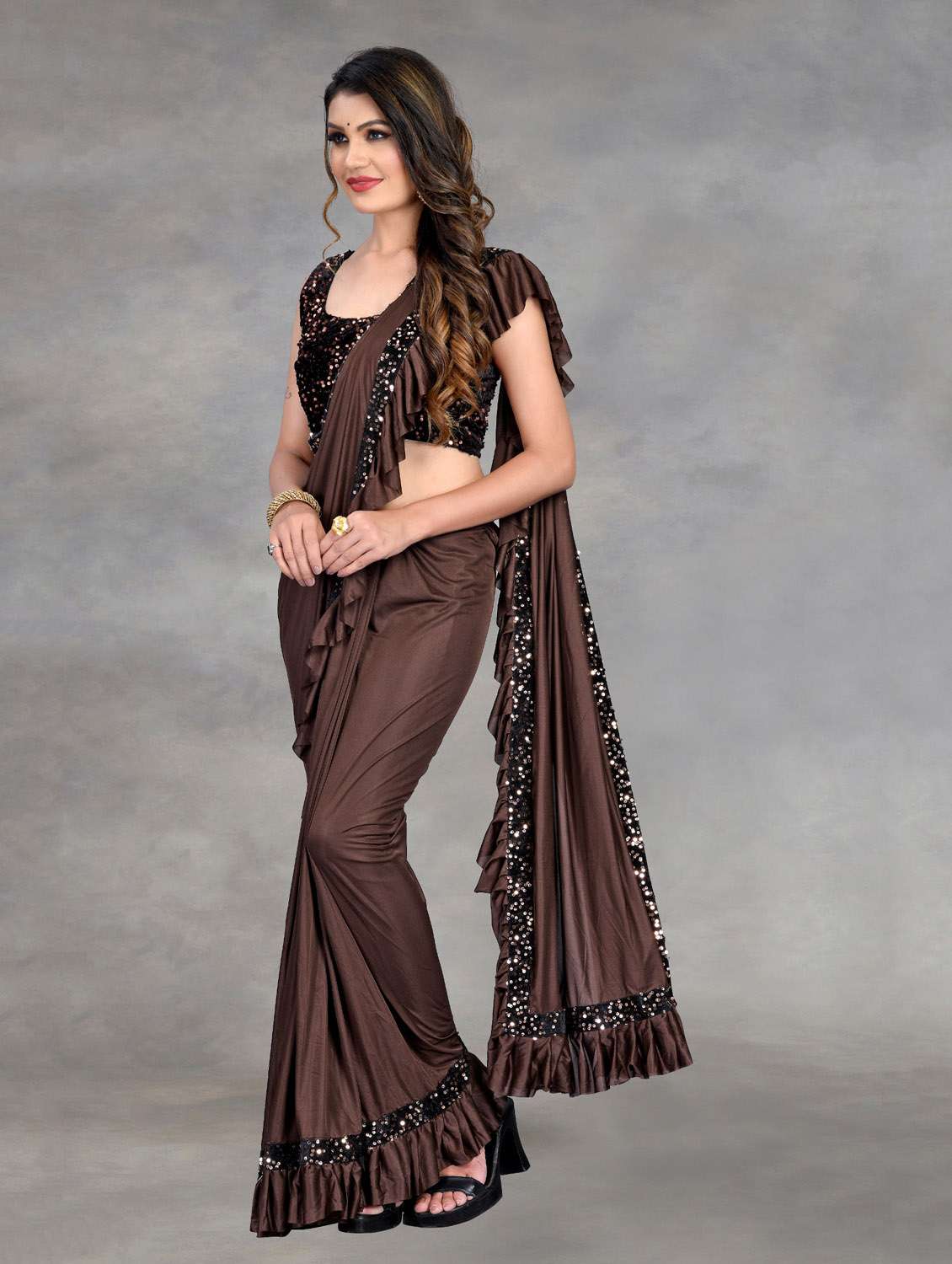 women solid with ruffle bordered saree with blouse - 22041936 - Standard Image - 2