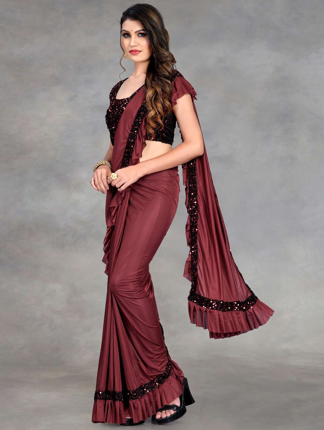 women solid with ruffle bordered saree with blouse - 22041940 - Standard Image - 2