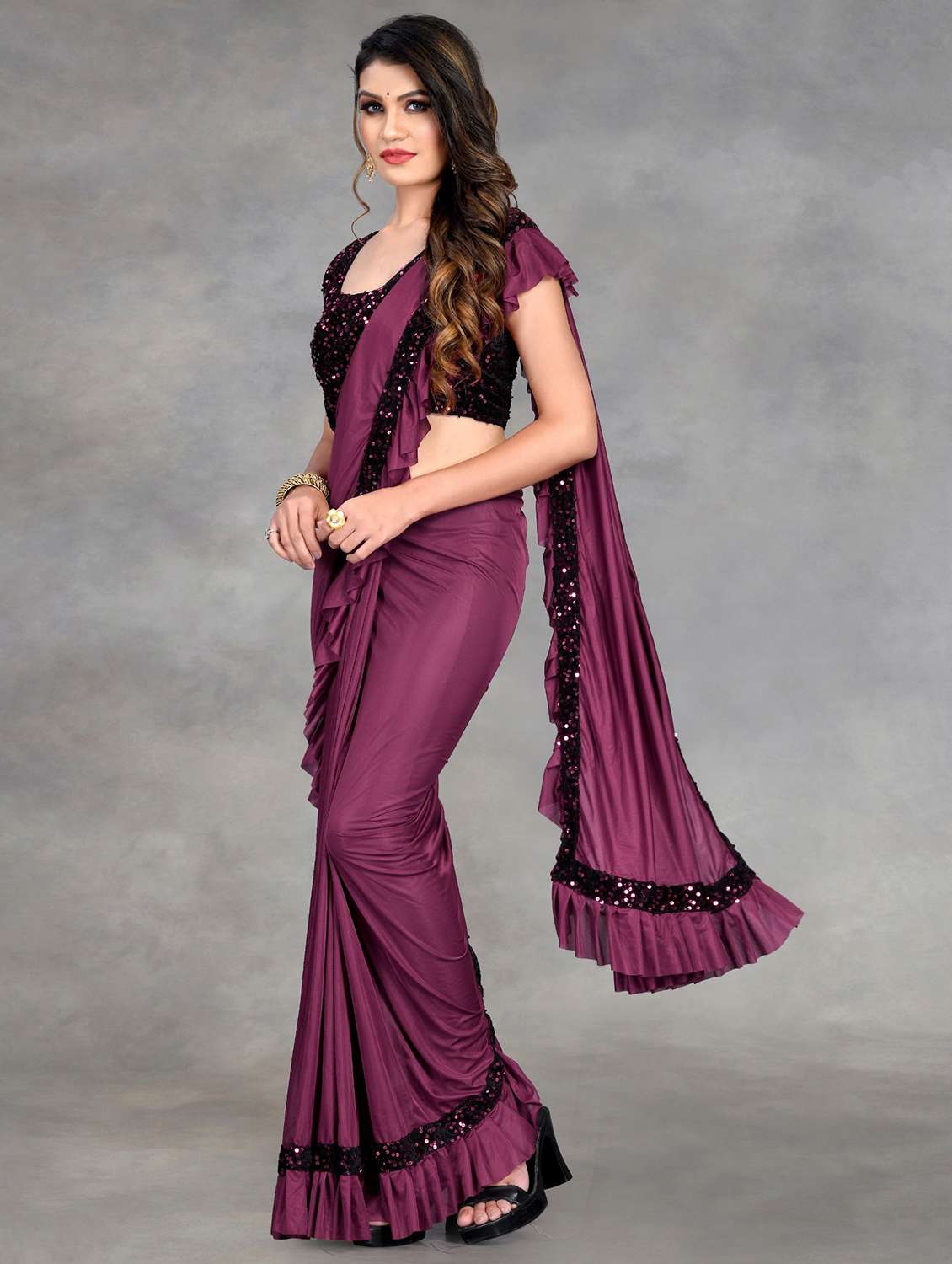 women solid with ruffle bordered saree with blouse - 22041942 - Standard Image - 2
