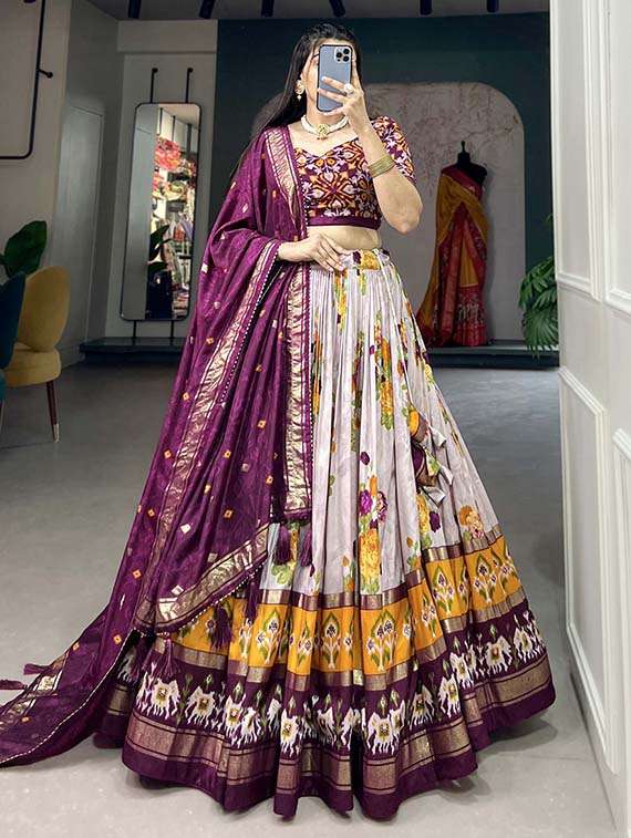 women printed flared unstitched lehenga