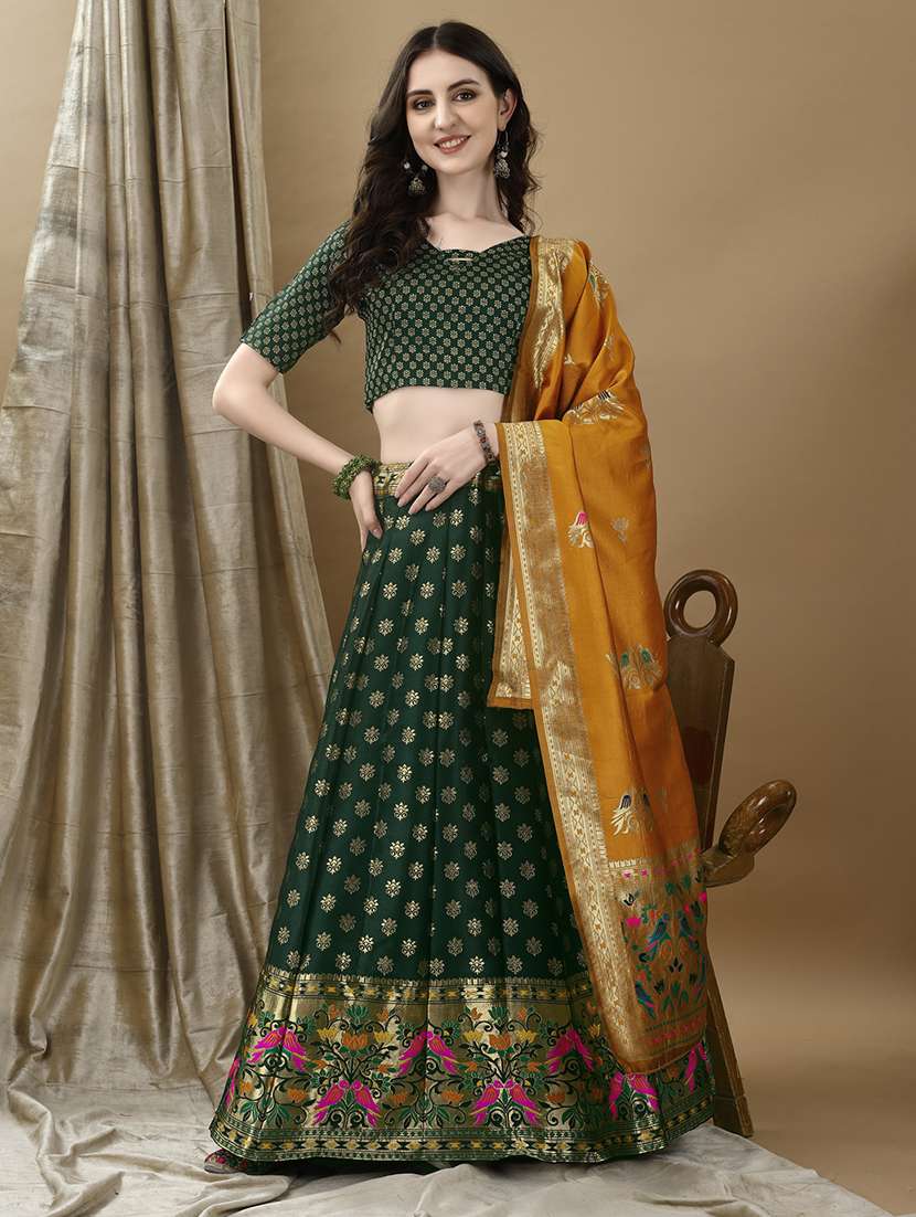 women printed flared lehenga choli with duppata set