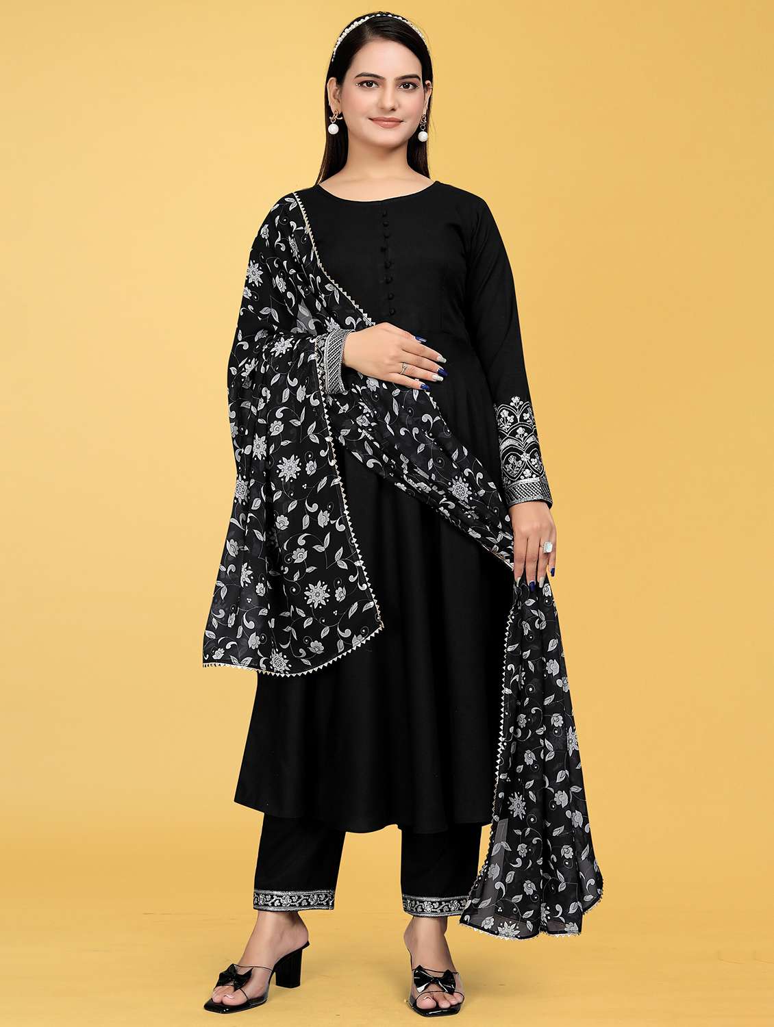 women printed long sleeve kurta pant with dupatta set - 22042179 -  Standard Image - 2