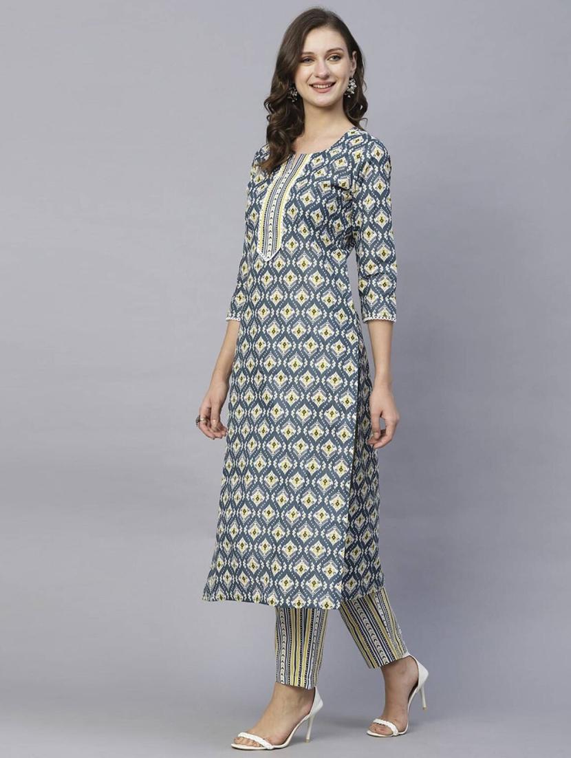 women printed three quarter sleeve kurta and pant set - 22042221 - Standard Image - 2