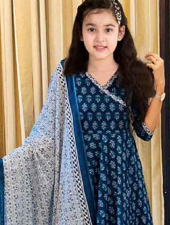 girls printed kurta and pant with dupatta set - 22042242 - Standard Image - 2