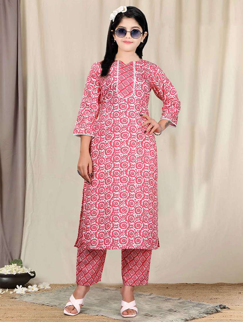 girls printed three quarter sleeve kurta and pant set 