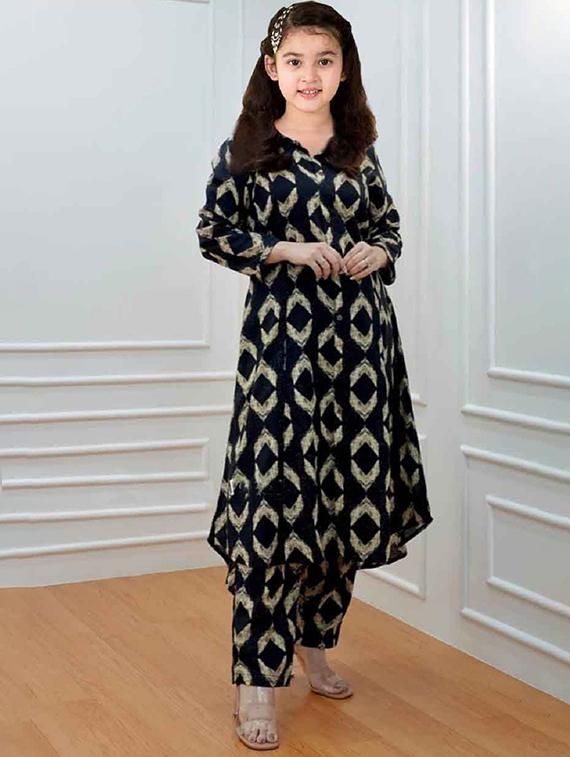 girls printed three quarter sleeve kurta and pant set - 22042268 - Zoom Image - 0
