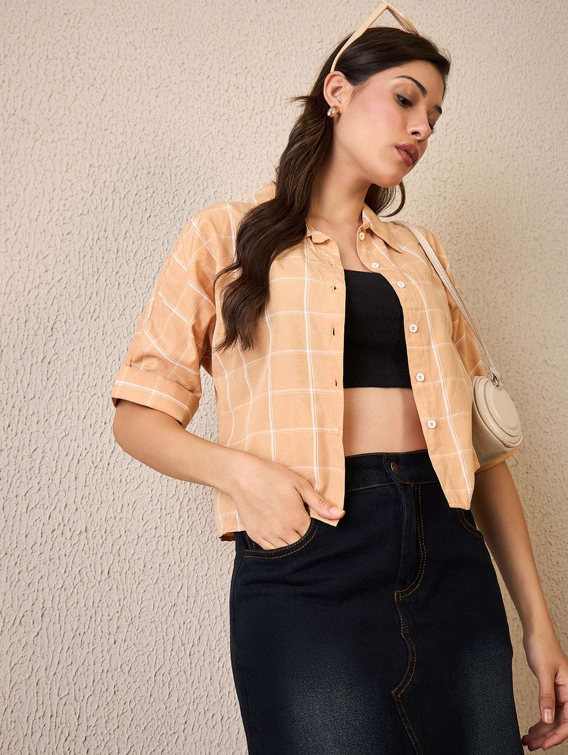 women checkered collared roll up sleeve shirt