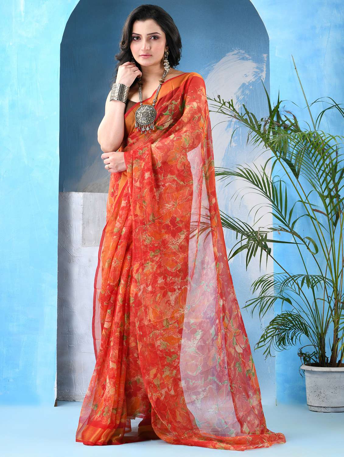 women floral printed saree - 22042425 -  Zoom Image - 0