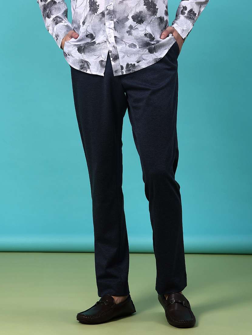 men solid mid rise flat front casual trouser