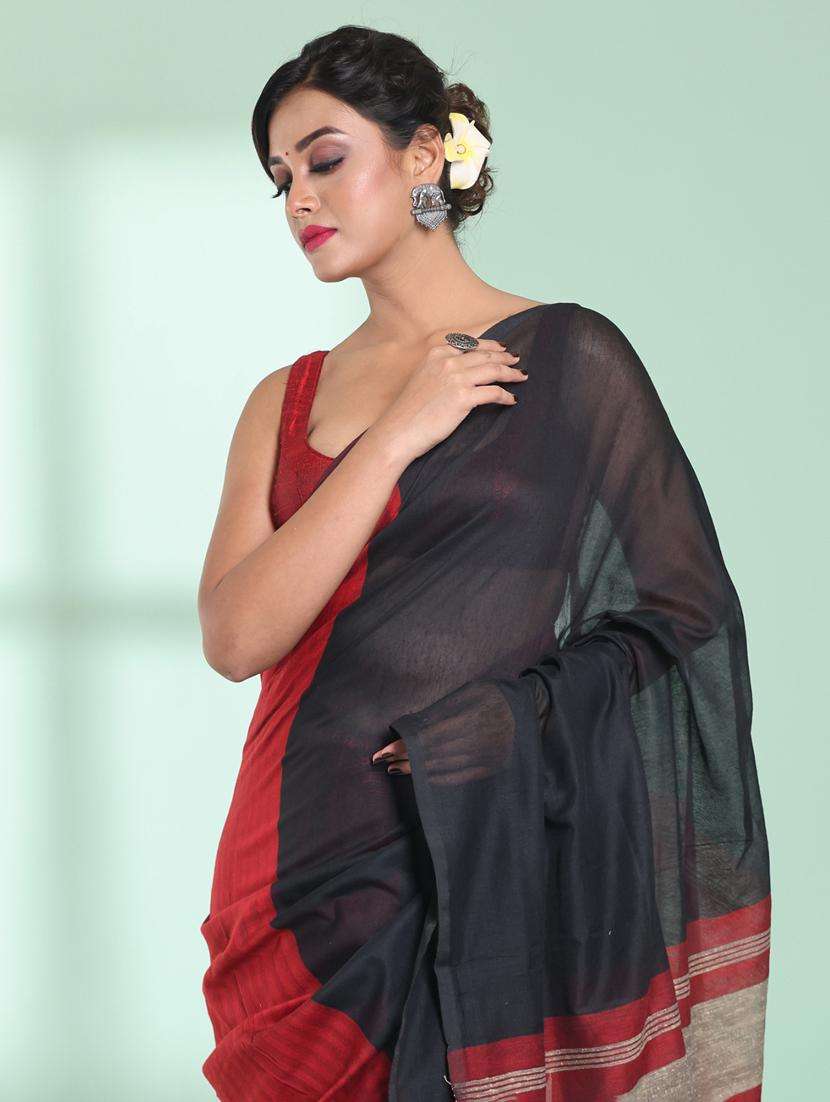 women striped handloom saree with blouse - 22042716 -  Standard Image - 2