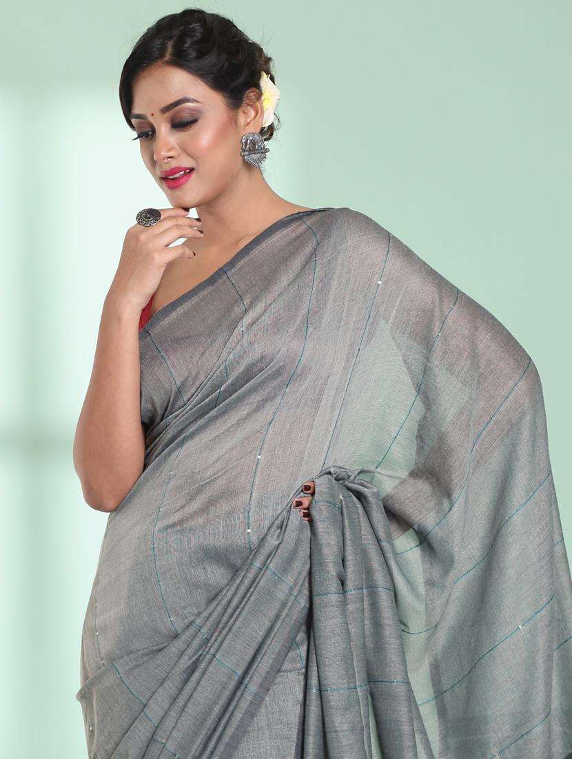 women striped handloom saree with blouse - 22042717 -  Standard Image - 2