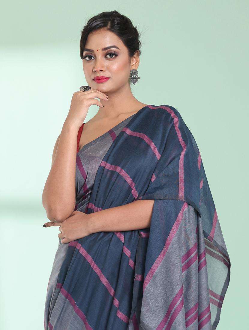 women striped handloom saree with blouse - 22042720 -  Standard Image - 2