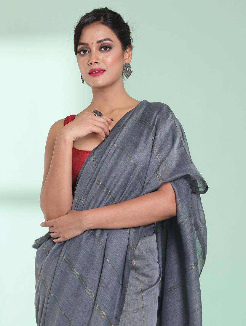 women striped handloom saree with blouse - 22042726 -  Standard Image - 2